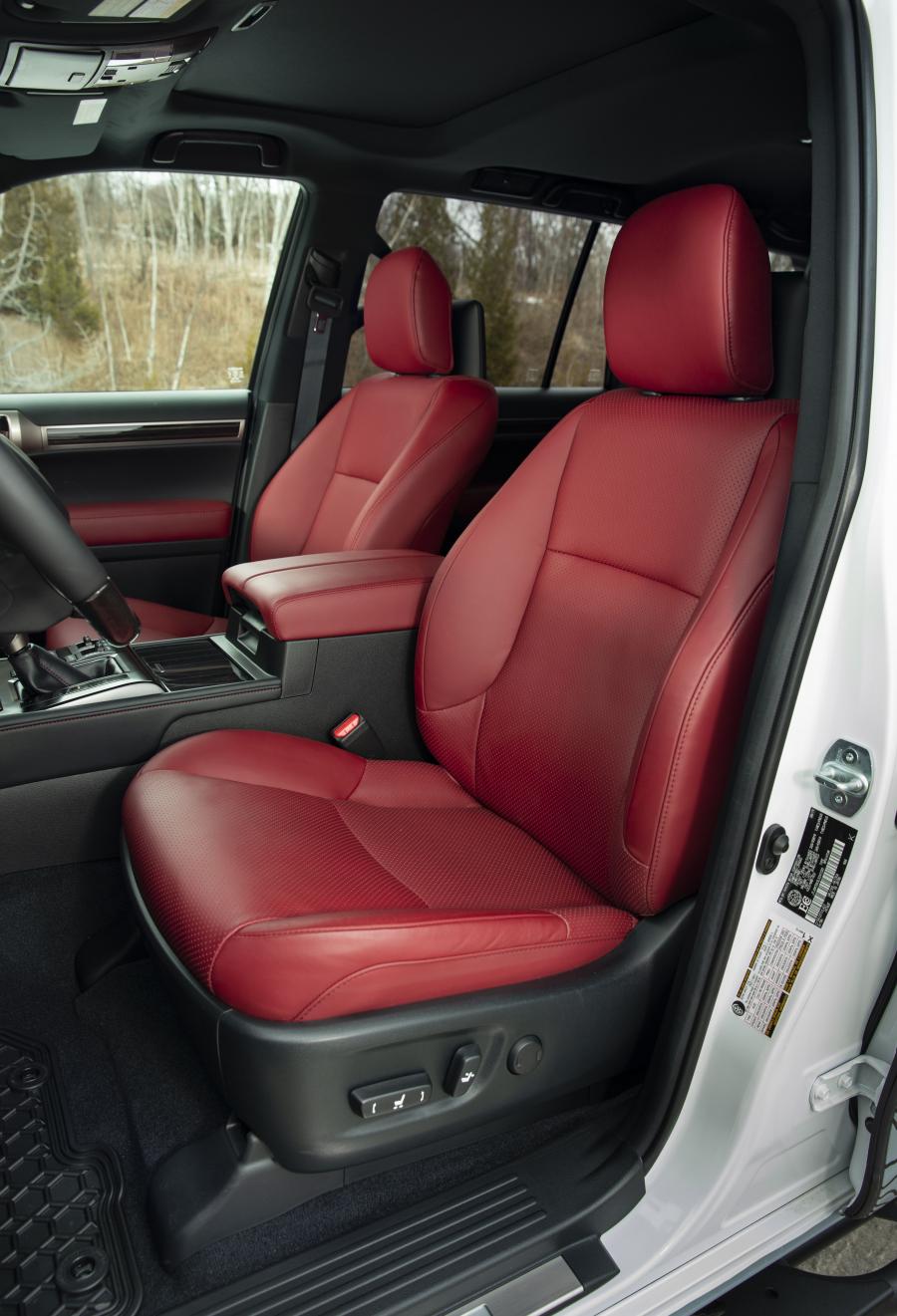 Интерьер Lexus GX460 Overland Concept 2020 года  (фото 17 из 26)